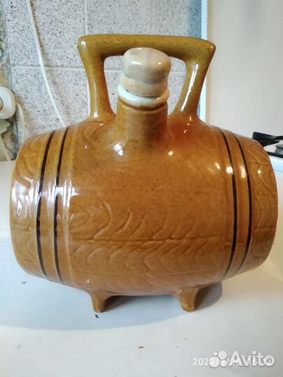 Кувшин бочонок для вина