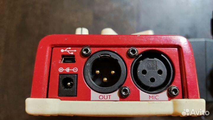 Вокальная педаль тс Helicоn Мiс Месhаniс