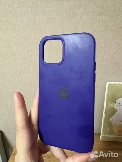 Чехлы iPhone 12