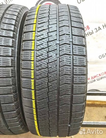 Bridgestone Blizzak VRX2 215/55 R17 94Q