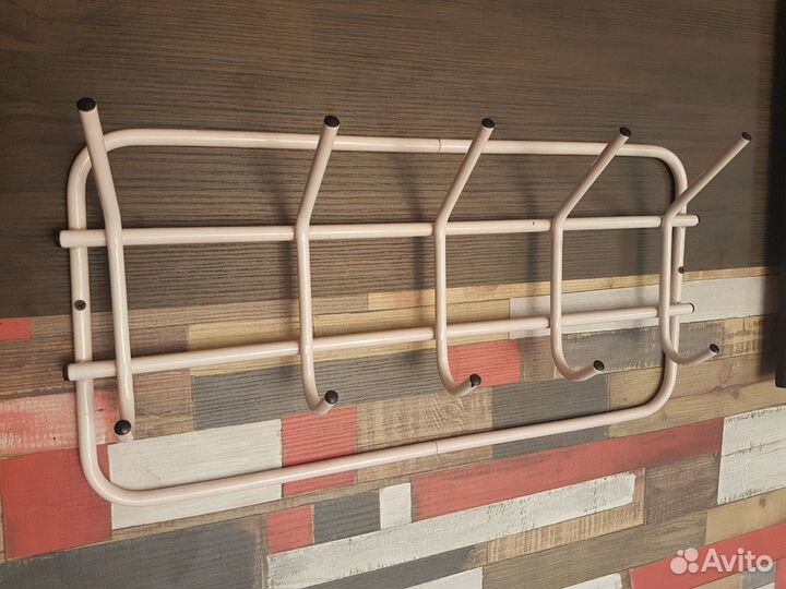 Вешалка на стену