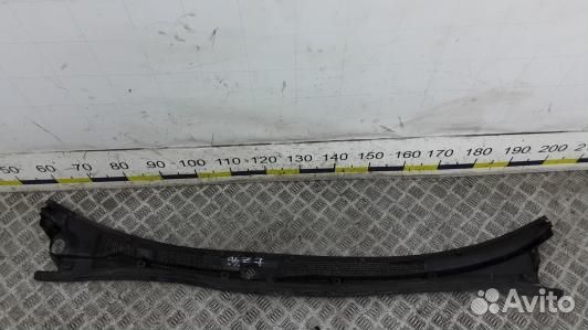 Накладка декоративная (жабо, дождевик) mitsubishi