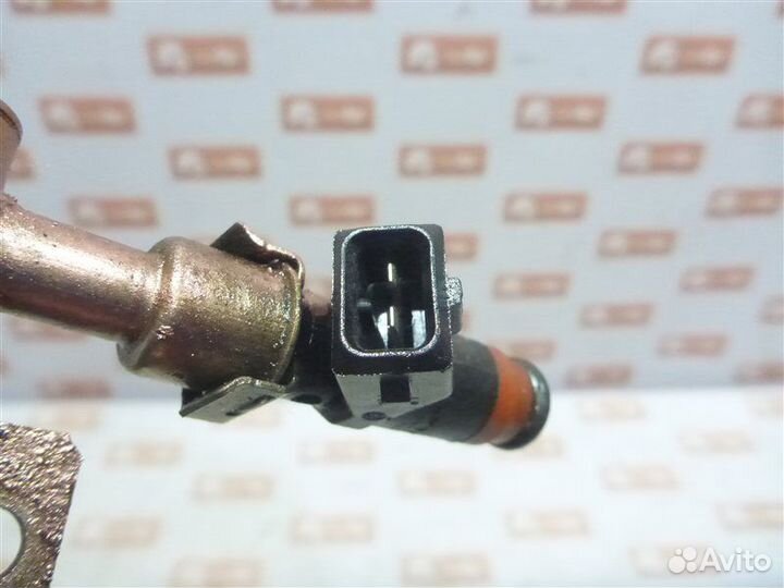 Топливная рампа Лада Гранта 2191 11186 2015