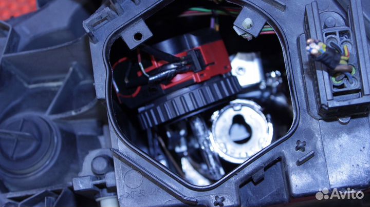 Фара правая BMW X3 E83 M47D20 63126935238