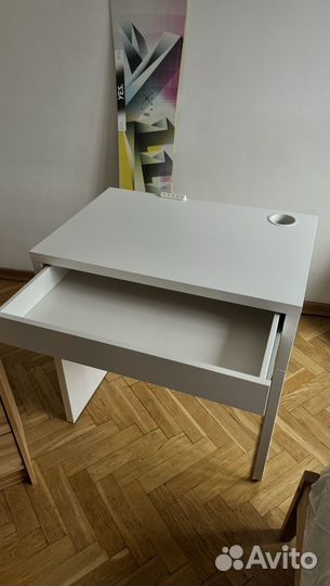 Компьютерный стол IKEA