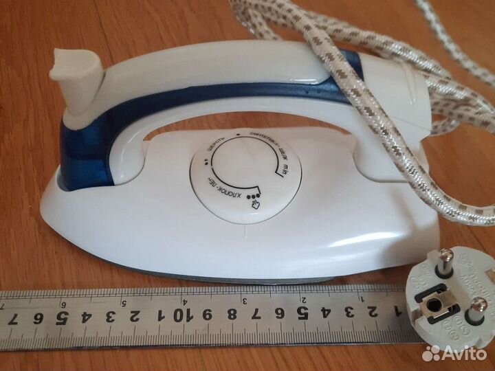 Утюг дорожный новый
