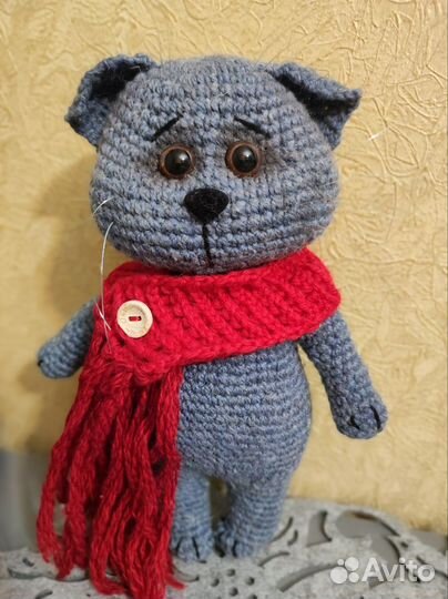 Вязаный кот