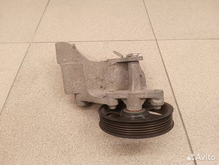 Кронштейн гидроусилителя руля Mitsubishi Galant