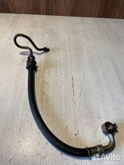 Трубка гура Mitsubishi Pajero V60 4M41