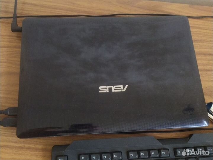 Ноутбук asus