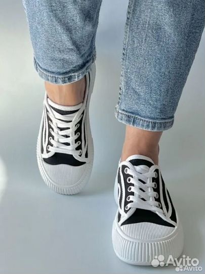 Кеды босоногие