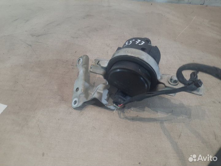 Насос водяной Mercedes Gla180 X156 270.910 2015