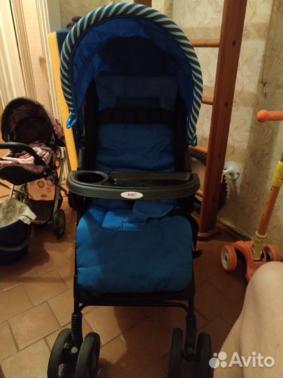 Прогулочная коляска