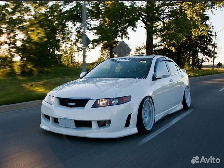 Передний Бампер Mugen на honda accord CL7, CL9