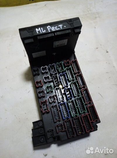 Блок предохранителей Mercedes Ml350 W163