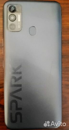 Телефон Tecno Spark 7