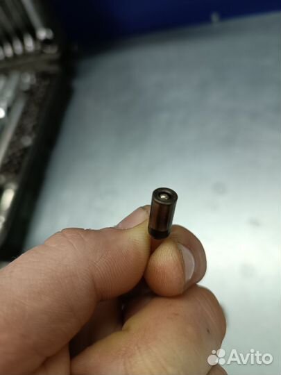 Форсунка масляная туарег 3.6 терамонт 03H 103 157