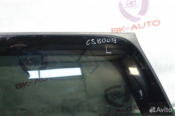 Заднее боковое стекло Chevrolet Suburban GMT800