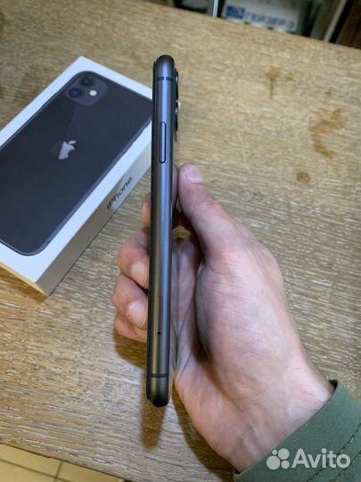 iPhone 11, 128 ГБ