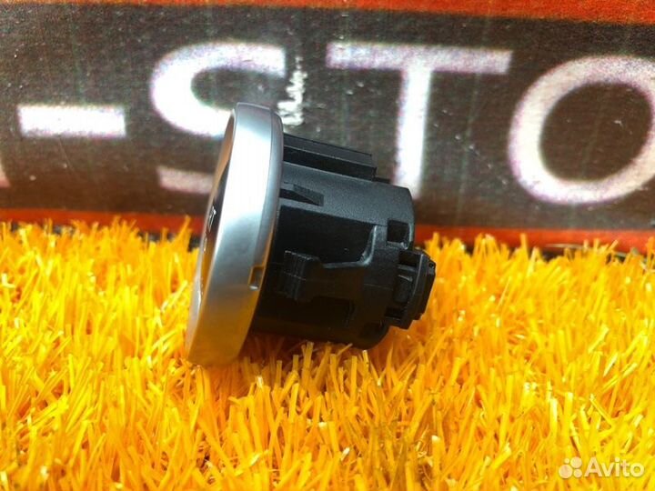 Кнопка Старт-Стоп Bmw 3-Series E90 N46B20B 2009