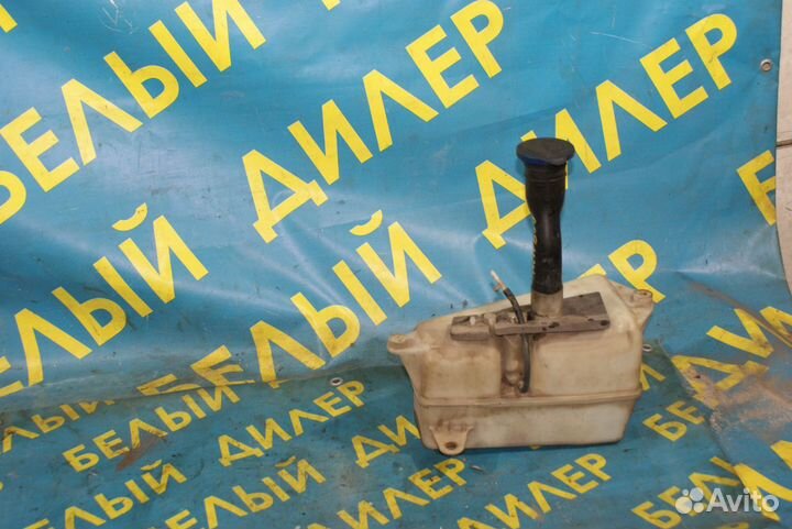 Бачок омывателя лобового стекла Volvo 850