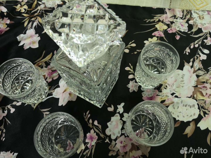 Графин хрустальный Богемия и 4 стакана