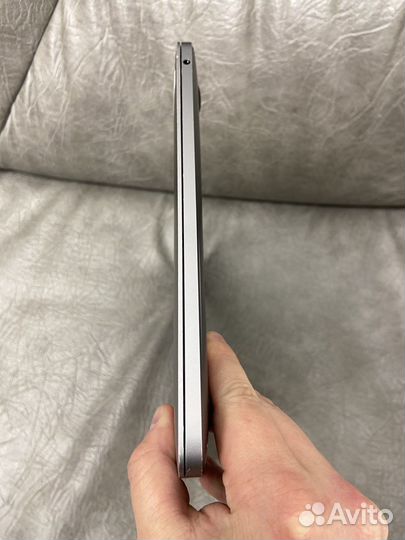 MacBook Pro A1708 2017