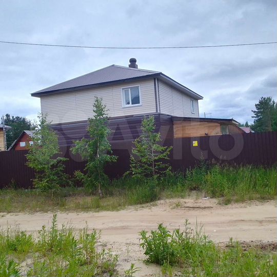 Дом 217,3 м² на участке 12 га