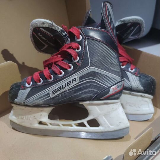 Хоккейные коньки bauer vapor x200