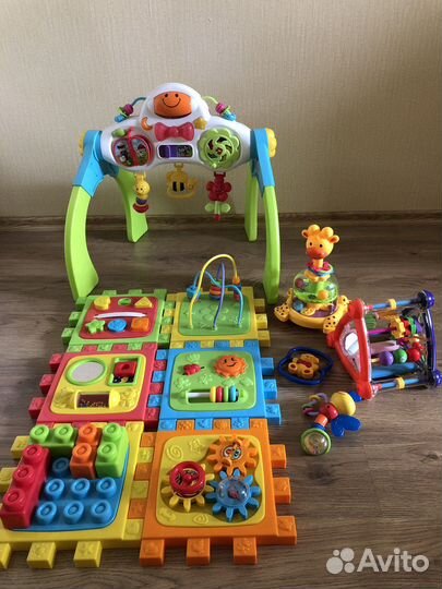 Развивающие игрушки для малышей
