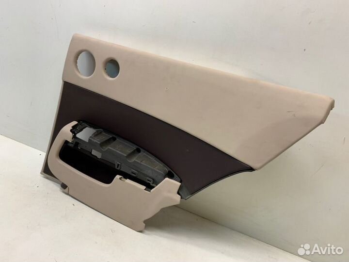 Обшивка салона задняя правая Rolls-Royce Wraith