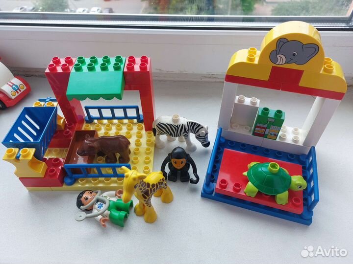 Lego duplo, поезд, кафе, ветклинника, россыпь