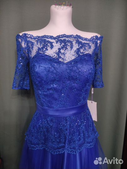 Вечернее платье в пол 42 размер