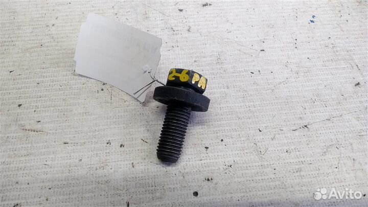 Болт распредвала Audi 90 В2 85-86г