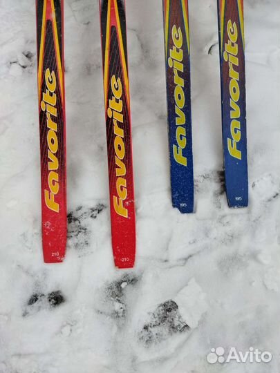 Лыжи беговые деревянные с палками