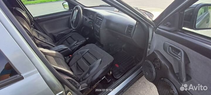 ВАЗ 2110 1.6 МТ, 2006, 200 000 км