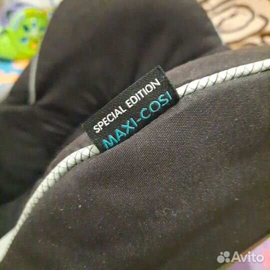 Автокресло Maxi-Cosi CabrioFix Crystal Black