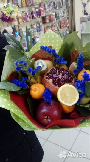 Сладкий букет из конфет