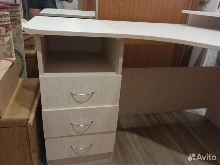 Угловой компьютерный стол бу