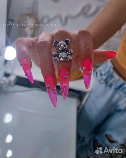 Маникюр, наращивание ногтей, гель-лак, дизайн