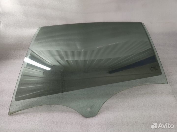 Стекло двери заднее левое Laguna 2
