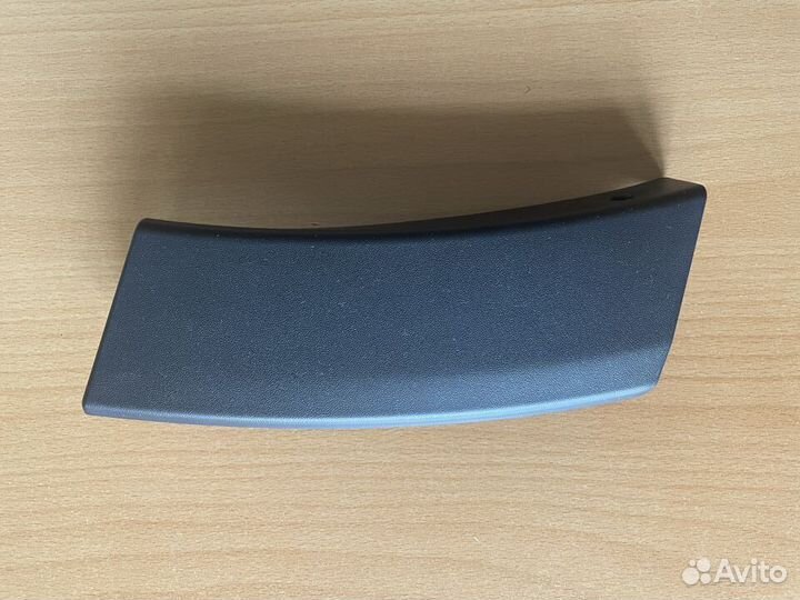 Накладка бампера задняя левая Toyota RAV4 CA40