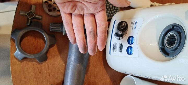 Мясорубка электрическая Philips