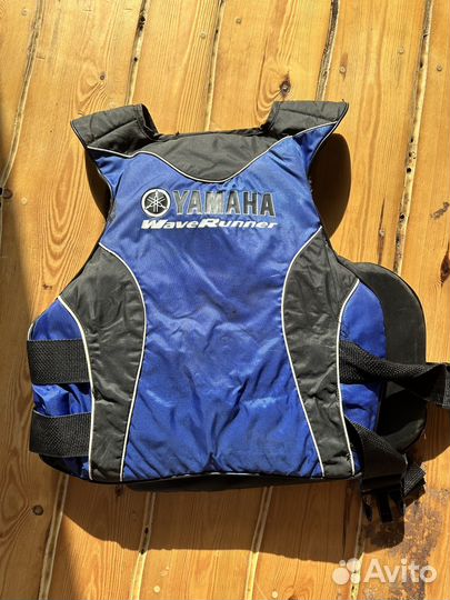 Спасательный жилет yamaha. Размер S/M