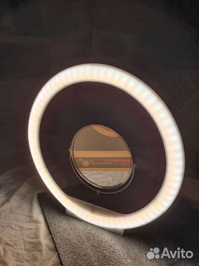Кольцевая лампа 36см со штативом новая