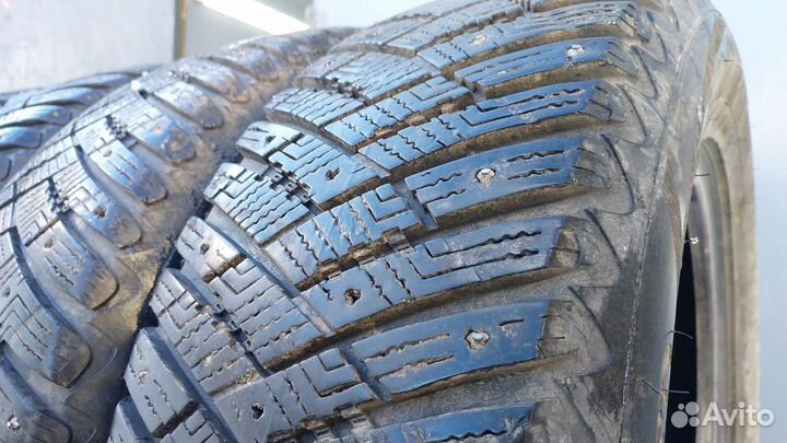 Goodyear UltraGrip Ice Arctic SUV 225/65 R17 102T