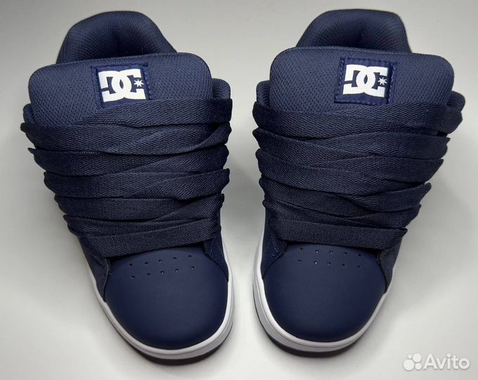 DC shoes sample model