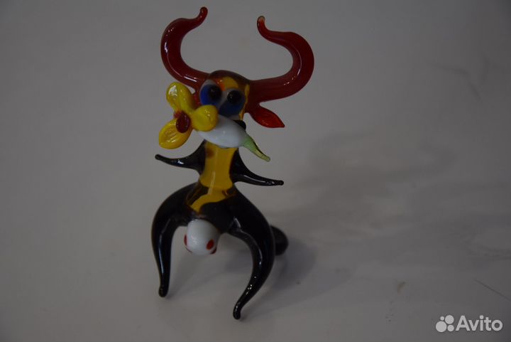 Фигурки из цветного стекла. Редкость