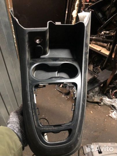 Консоль центральная Лада Веста