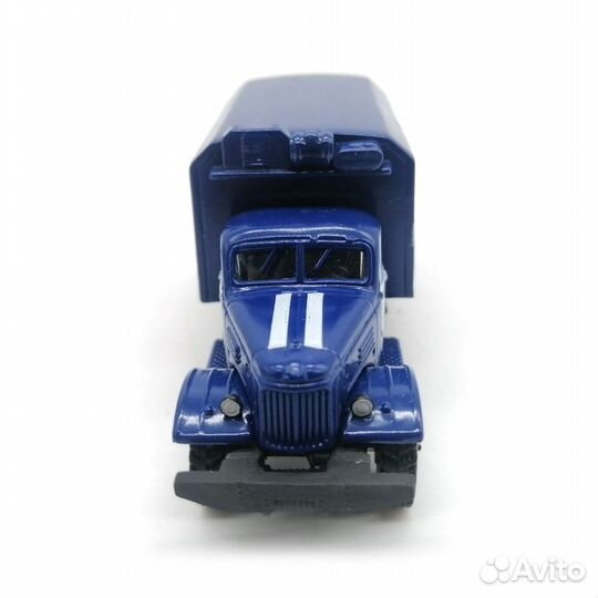 Модель herpa 744881 ZIL 157 Koffer-LKW 1:87